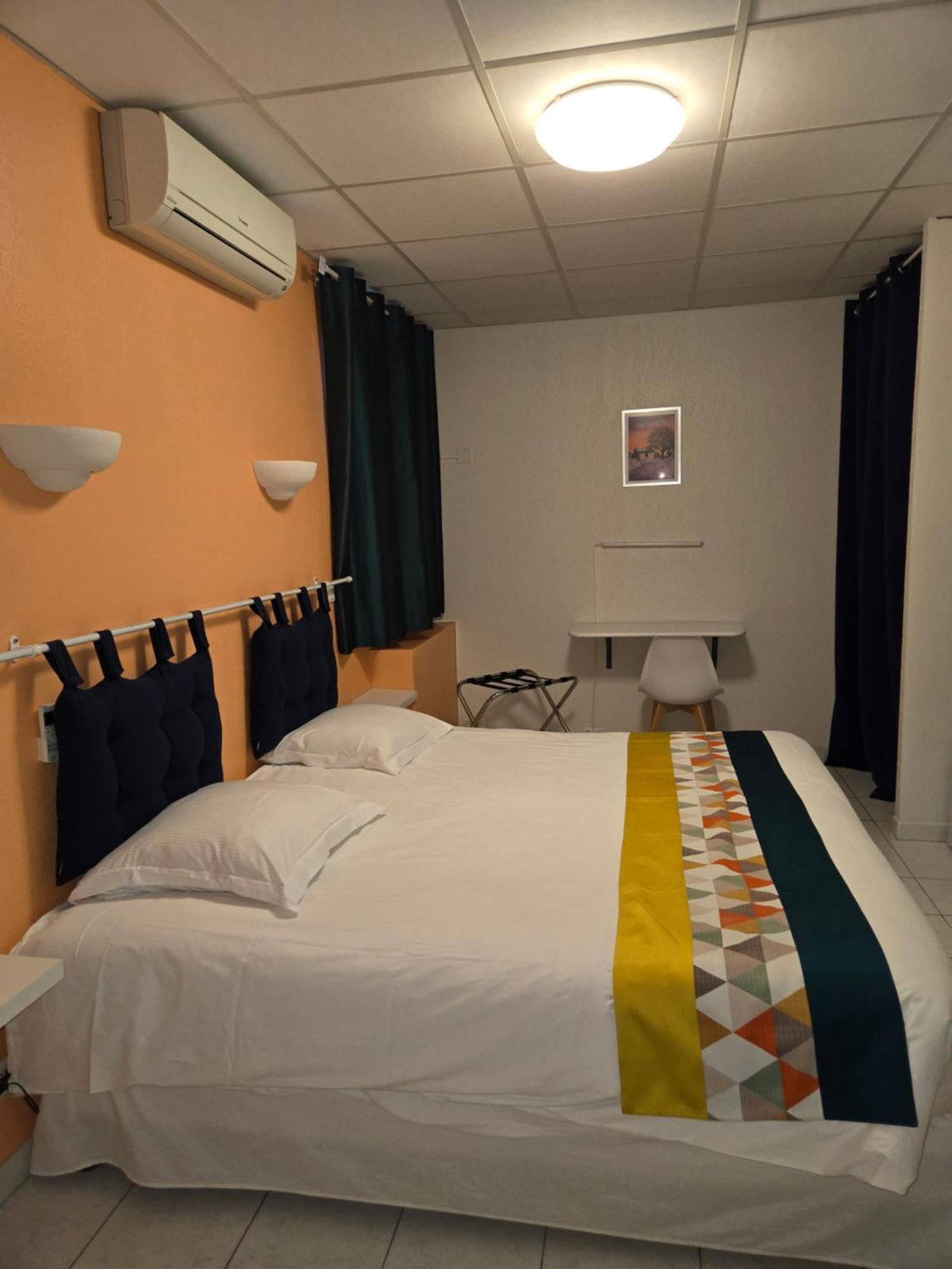 Carry Hotel Dış mekan fotoğraf